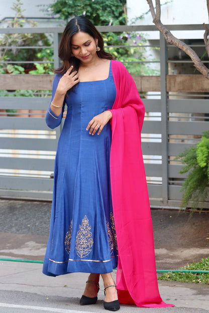 Neelika anarkali close-up of intricate heavy handwork on front panel hem