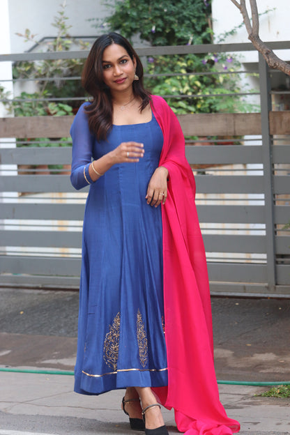 Neelika 12 panel Mul Chanderi anarkali full-length view with dupatta draped