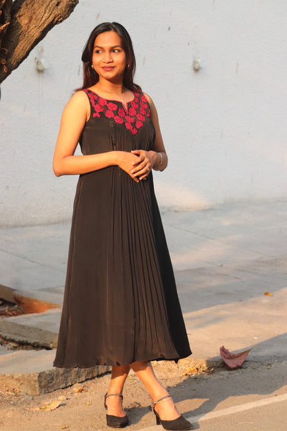 Noorika A-line kurti showing center-gathered silhouette and round neckline with V-cut