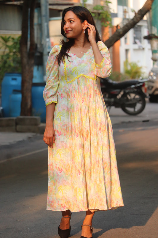 Zehra floral kurti showing 3 panel silhouette and inverted scallop neckline