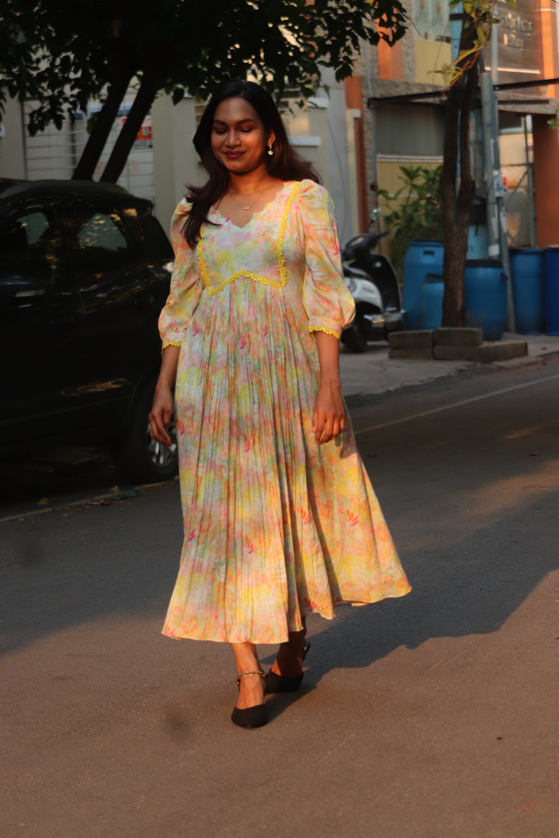 Zehra floral 3 panel kurti back view showing centre gather construction
