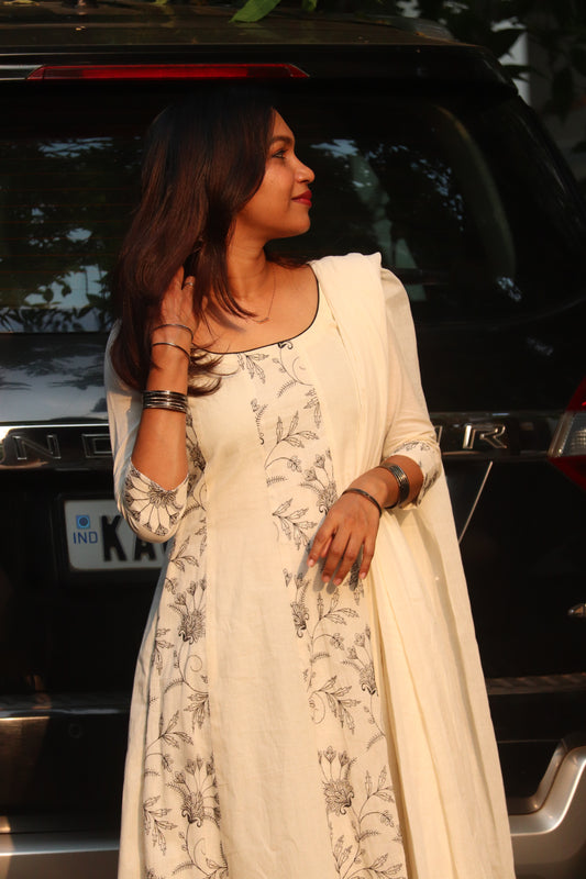 Tanirika - White & Black panel salwar