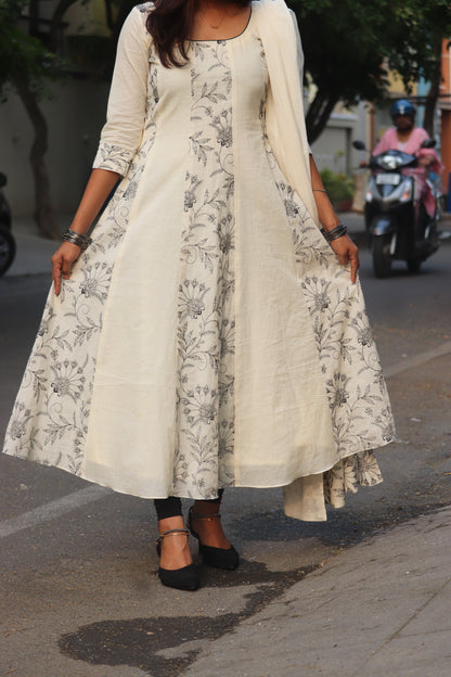 Tanirika - White & Black panel salwar